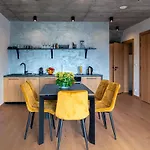 Shelter House コシチェリスコ