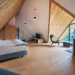Shelter House 公寓