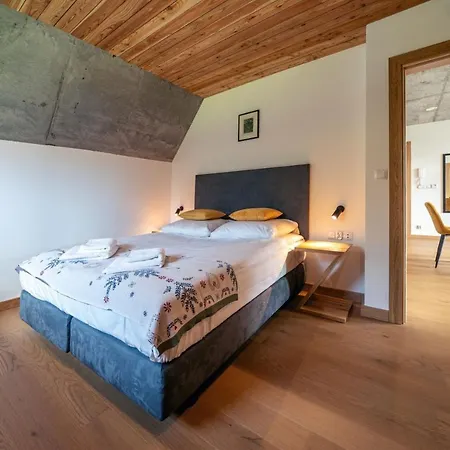 Appartamento Shelter House *