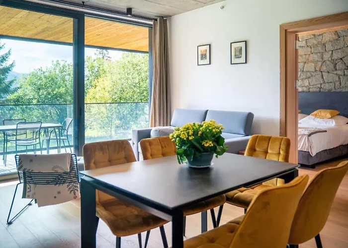 Apartament Shelter House *